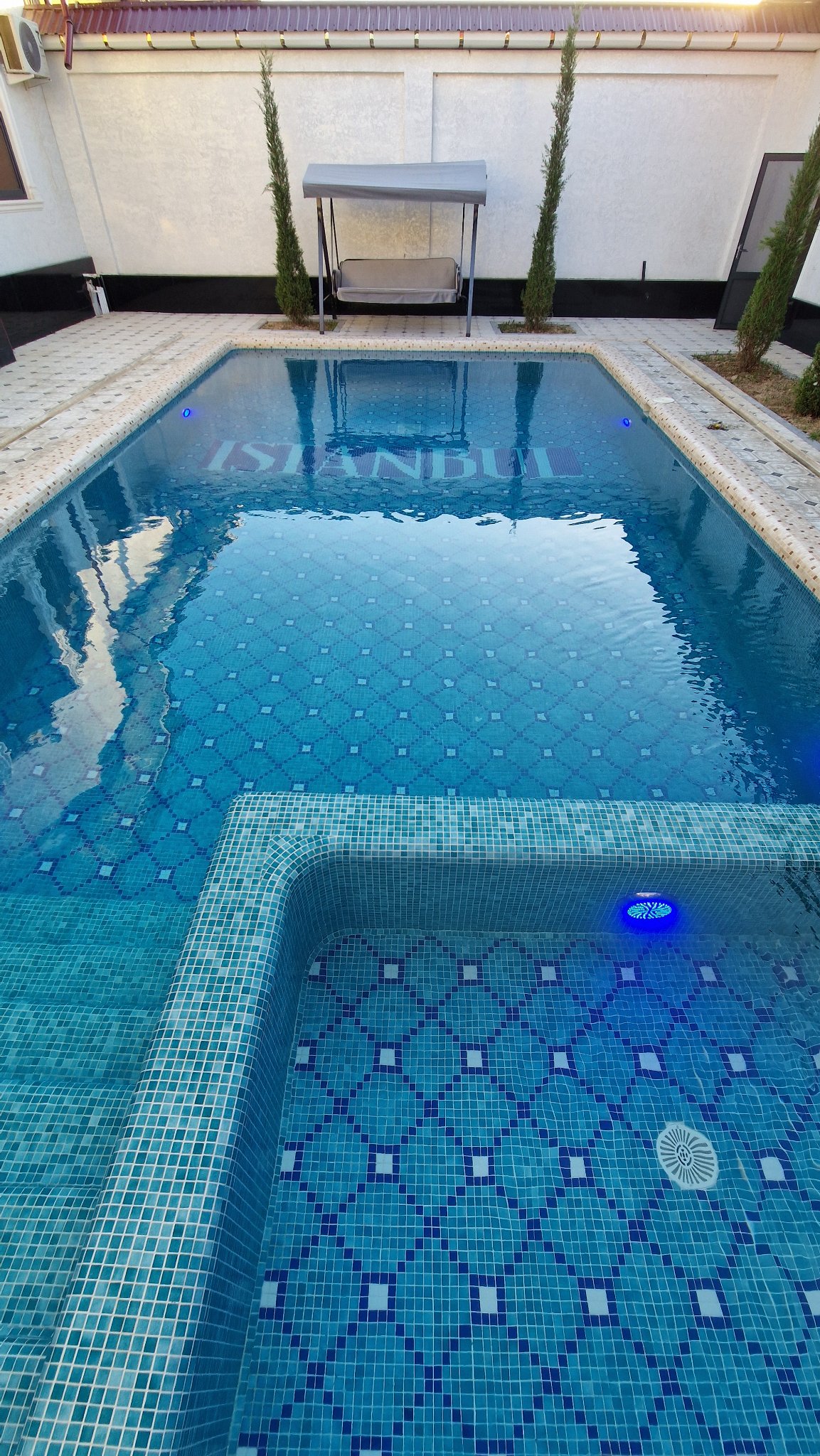 "Istanbul" dachasi